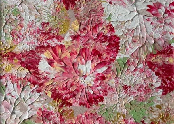 Deep in the tea, the flowers quietly bloom-2