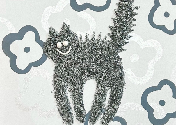 Mixed Emotions / Cats / Whitey gray flowers and Gray color